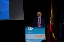 El CIS de Tezanos niega que Pablo Iglesias  conociese  los datos de la encuesta y qu&eacute; comiesen juntos  antes de hacerlas p&uacute;blicas 