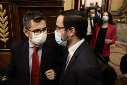 El comunista y director de Belarra acusa a la "derecha medi&aacute;tica" de "campa&ntilde;a enga&ntilde;osa" contra Garz&oacute;n
