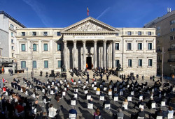 El Congreso acoge el acto institucional por el D&iacute;a de la Constituci&oacute;n y estrena izado de la bandera de Espa&ntilde;a