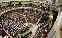 El Congreso autoriza actividades ajenas a sus diputados: 15 abogados, 29 docentes, 16 alcaldes y m&aacute;s de 50 ediles