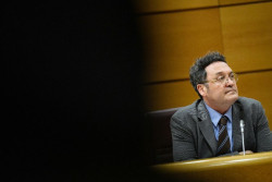 El juez que investiga al fiscal general unifica las acusaciones de Hazte O&iacute;r y Foro Libertad y Alternativa