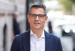 El mosquetero Bola&ntilde;os No aclara si Sanchez bajar&aacute; al ruedo a debatir con Feijoo que es lo que Espa&ntilde;a quiere