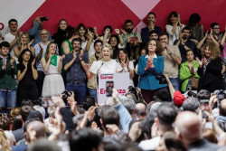 El Movimiento Comunista Sumar registra la coalici&oacute;n que a&uacute;na a una quincena de fuerzas de izquierda y con Podemos dentro