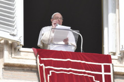 El Papa expresa "dolor" y "preocupaci&oacute;n" ante el "fuerte ataque con misiles a Ucrania"