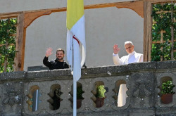 El Papa Le&oacute;n XIV recibe a Zelensky y le ofrece el Vaticano para las negociaciones entre Rusia y Ucrania