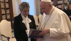 El Papa no condena a  Putin como autor de la masacre de Ucrania, solo reza 
