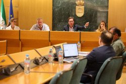 El Pleno de El Ejido exige "freno a la inmigraci&oacute;n ilegal" y m&aacute;s fondos al Gobierno ante la alta incidencia