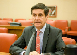 El Pleno del Constitucional elige por unanimidad a Gonz&aacute;lez-Trevijano como nuevo presidente del TC