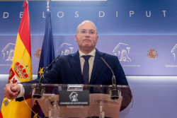 El PP dice que la reforma fiscal evidencia la "debilidad absoluta" de un Gobierno que est&aacute; "en el alambre"