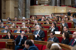 El PSC ganar&iacute;a las catalanas con 38-40 esca&ntilde;os, Junts+ obtendr&iacute;a 32-34 y ERC 28-30, seg&uacute;n un sondeo