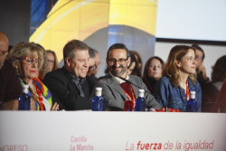 El PSOE de Page reivindica en su congreso la igualdad frente a la financiaci&oacute;n catalana y S&aacute;nchez evita el choque