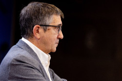 El PSOE registra una ley en el Congreso para apartar a los jueces que no le gusten