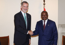 El Rey se re&uacute;ne con el presidente de Guinea Bissau en su viaje a Brasil para la toma de posesi&oacute;n de Lula da Silva