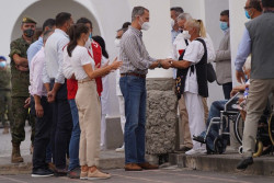 El Rey transmite a los afectados por la erupci&oacute;n en La Palma que "no van a faltar ayudas"