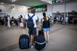 El servicio de alta velocidad entre Madrid y Galicia seguir&aacute; suspendido durante este s&aacute;bado