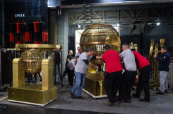 El Sorteo de Navidad de 2022 se celebra este jueves con aforo completo en el Teatro Real y 2.520 millones en juego