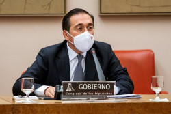 El sustituto de S&aacute;nchez, Albares, acude al Congreso a soltar las conocidas frases de dialogo en Ucrania 