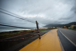 El temporal causa inundaciones en Pontevedra, apagones y ca&iacute;das de &aacute;rboles, pero no desborda r&iacute;os en prealerta