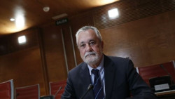 El TS pone -caminito de la c&aacute;rcel- a Gri&ntilde;&aacute;n porque ten&iacute;a "conocimiento de la ilegalidad" con los ERE y destaca su "pasividad" ante el "despilfarro"
