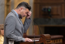 ERC exige a S&aacute;nchez "gastar mejor" en defensa y aconseja a la izquierda ir m&aacute;s all&aacute; de "pancartas y frases maravillosas"