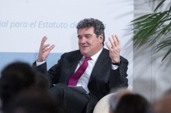 Escriv&aacute; anuncia la llegada de  m&aacute;s de un centenar de refugiados sirios 