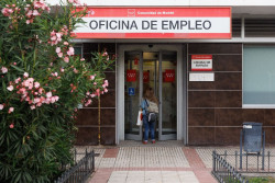Escriv&aacute; rlos requisitos de formaci&oacute;n para regularizar inmigrantes, solo apuntarse  
