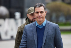 Espa&ntilde;a redobla la ayuda militar a Ucrania con una bater&iacute;a antimisiles, veh&iacute;culos blindados, m&aacute;s munici&oacute;n y adiestradores