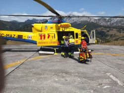 Evacuada en helic&oacute;ptero en la zona de Aliva una mujer por un posible ictus y la llevan al aeropuerto Seve
