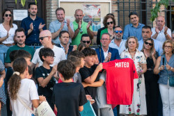 Familiar del ni&ntilde;o apu&ntilde;alado mortalmente en Mocej&oacute;n (Toledo): "No queremos que se criminalice a nadie por la etnia"