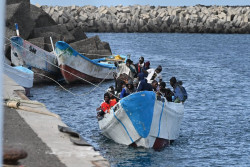 Feij&oacute;o ante la ILP para regularizar migrantes: "Somos sensibles con los que trabajan en Espa&ntilde;a y no tienen papeles"