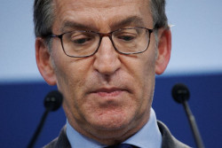 Feij&oacute;o anuncia ofensiva "sin cuartel", con petici&oacute;n de comparecencia de S&aacute;nchez e instrucciones para ir a los tribunales