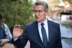 Feij&oacute;o critica al Gobierno por "culpar" al PP tras retirar la senda de d&eacute;ficit y se abre a negociar si retira el cupo