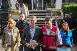 Feij&oacute;o, da la cara, denuncia a S&aacute;nchez que no colabore en esta "emergencia" y el peso recaiga en CCAA y alcaldes