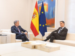 Feij&oacute;o denuncia que S&aacute;nchez ofrezca "cero informaci&oacute;n" sobre el gasto defensa y busque hurtar el control del Congreso