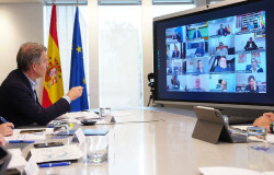 Feij&oacute;o dice ante sus `barones` que Maz&oacute;n se est&aacute; volcando tras la DANA y S&aacute;nchez ha "dimitido de sus responsabilidades"