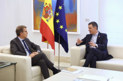 Feij&oacute;o dice que ha "avanzado" con S&aacute;nchez en la renovaci&oacute;n del CGPJ y TC con un "nuevo marco" de independencia