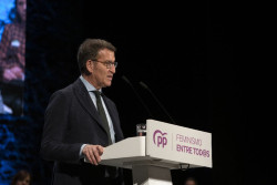 Feij&oacute;o dice que no apoya la moci&oacute;n de censura para no "insuflar aire a un Gobierno que est&aacute; en tiempo de descuento"