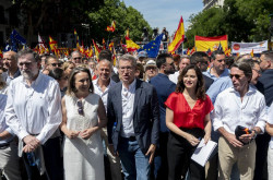 Feij&oacute;o exige a S&aacute;nchez que retire la ley de amnist&iacute;a y convoque elecciones generales porque tiene el pa&iacute;s "parado"