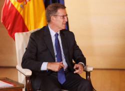Feij&oacute;o exige a S&aacute;nchez rechazar las condiciones inaceptables de Puigdemont y se replantea verse con Junts