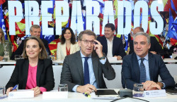 Feij&oacute;o hace balance del curso ante la plana mayor del PP tras la ruptura con Vox y la v&iacute;spera del aniversario del 23J