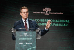 Feij&oacute;o lamenta que en Espa&ntilde;a, en vez de hablar de empleo y rebajas fiscales, se hable de amnist&iacute;a y autodeterminaci&oacute;n
