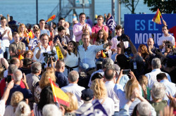 Feij&oacute;o pide a "todos los indecisos que voten por Espa&ntilde;a" y se "olviden de las ideolog&iacute;as" para una "pol&iacute;tica mejor"