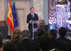 Feij&oacute;o presenta un plan de regeneraci&oacute;n con 60 medidas contra la "erosi&oacute;n" institucional ante la "deriva" de S&aacute;nchez