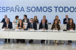 Feij&oacute;o se lanza contra Vox por no desmarcarse de Trump, pese a la negociaci&oacute;n presupuestaria abierta en varias CCAA