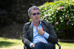 Feij&oacute;o ve "irresponsable" el "efecto llamada" de S&aacute;nchez y critica que vaya a &Aacute;frica a promocionar Espa&ntilde;a como "destino"