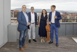 Fomento traslada a CEOE su "apuesta por apoyar la actividad empresarial, reducir tr&aacute;mites y reactivar la inversi&oacute;n"