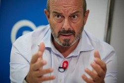 `G&eacute;nova, el PP en defensa de Igual. 