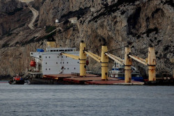 Gibraltar detecta "peque&ntilde;as cantidades de petr&oacute;leo" en la playa de Sandy Bay tras el incidente del buque OS35