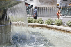 Hasta 9 provincias est&aacute;n ma&ntilde;ana en aviso por olas, viento y calor
