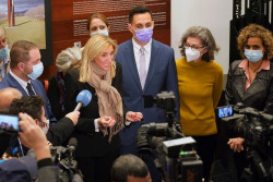 Hasta Europa le pide a S&aacute;nchez dejar de beneficiar a los asesinos de ETA